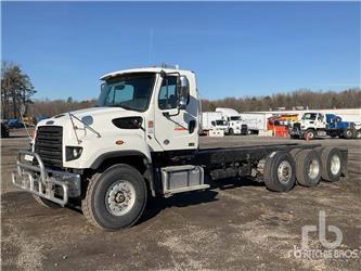 Freightliner 114SD