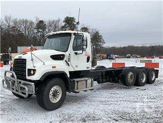 Freightliner 114SD