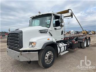 Freightliner 114SD