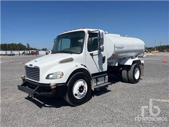 Freightliner M2106