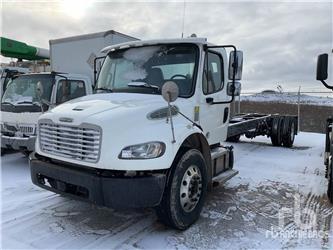 Freightliner M2106