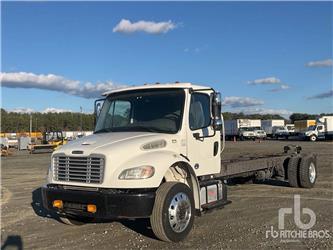 Freightliner M2106