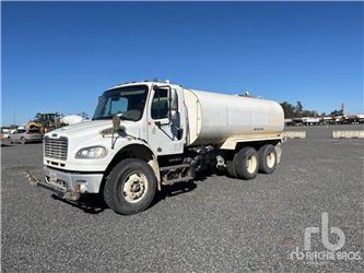 Freightliner M2106