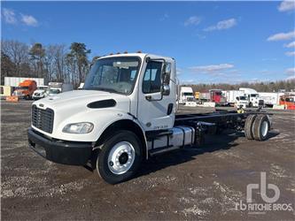 Freightliner M2106