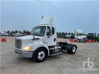 Freightliner M2112