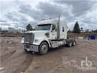 Freightliner SD122