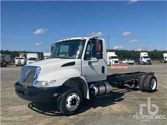 International 4300LP