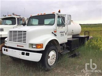 International 4900