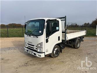 Isuzu M21