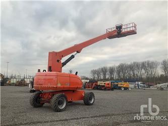 JLG 680S