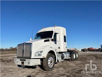 Kenworth T880