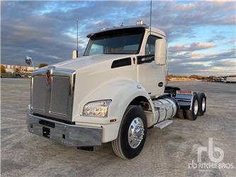 Kenworth T880