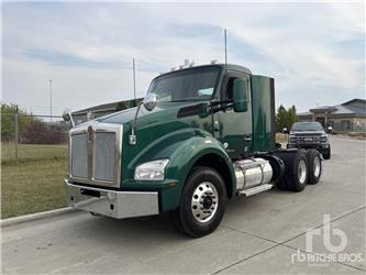 Kenworth T880