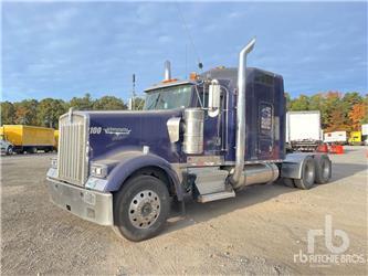 Kenworth W900