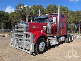 Kenworth W900