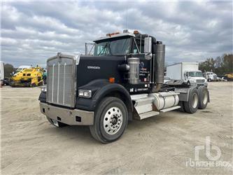 Kenworth W900