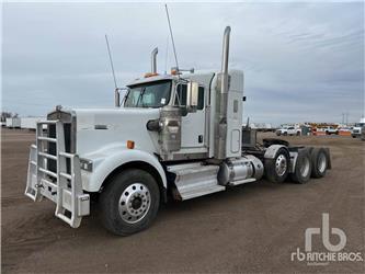 Kenworth W900