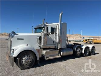 Kenworth W900