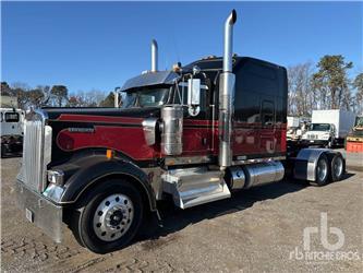 Kenworth W900