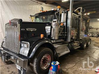 Kenworth W900