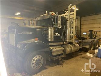 Kenworth W900B