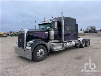 Kenworth W900L