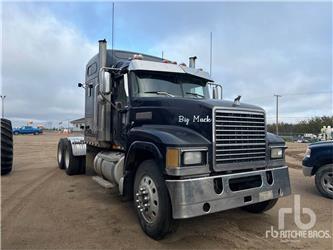 Mack CHN613