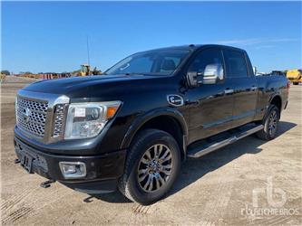 Nissan TITAN