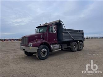 Peterbilt 330