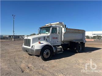 Peterbilt 330