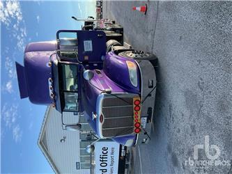 Peterbilt 384