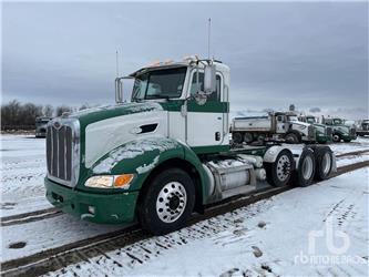 Peterbilt 384