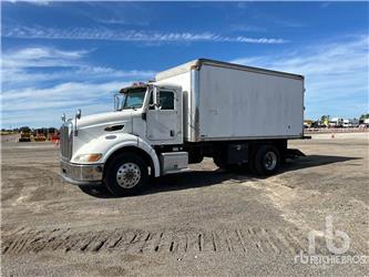 Peterbilt 384