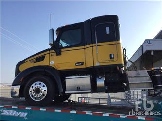 Peterbilt 579