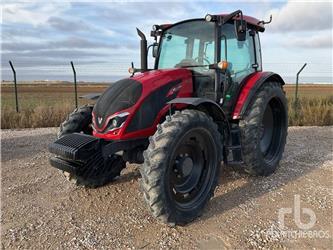 Valtra A105