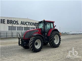 Valtra T152