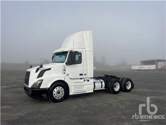 Volvo VNL64300