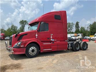 Volvo VNL670