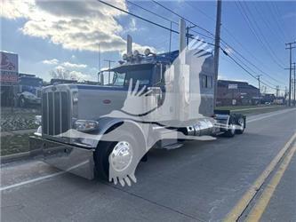 Peterbilt 389