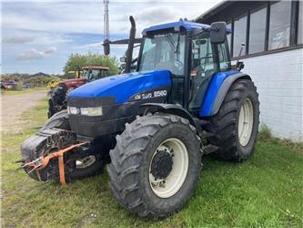 New Holland 8560