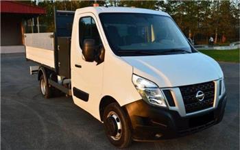 Nissan NV400