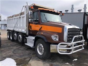 Freightliner 114SD