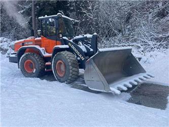 Doosan DL200