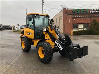 JCB 407