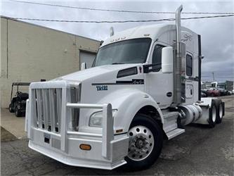 Kenworth T880