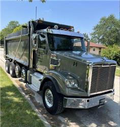 Freightliner 122SD