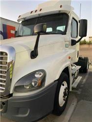 Freightliner X12542ST