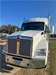 Kenworth T880