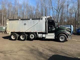 Kenworth T880