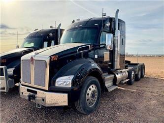 Kenworth T880